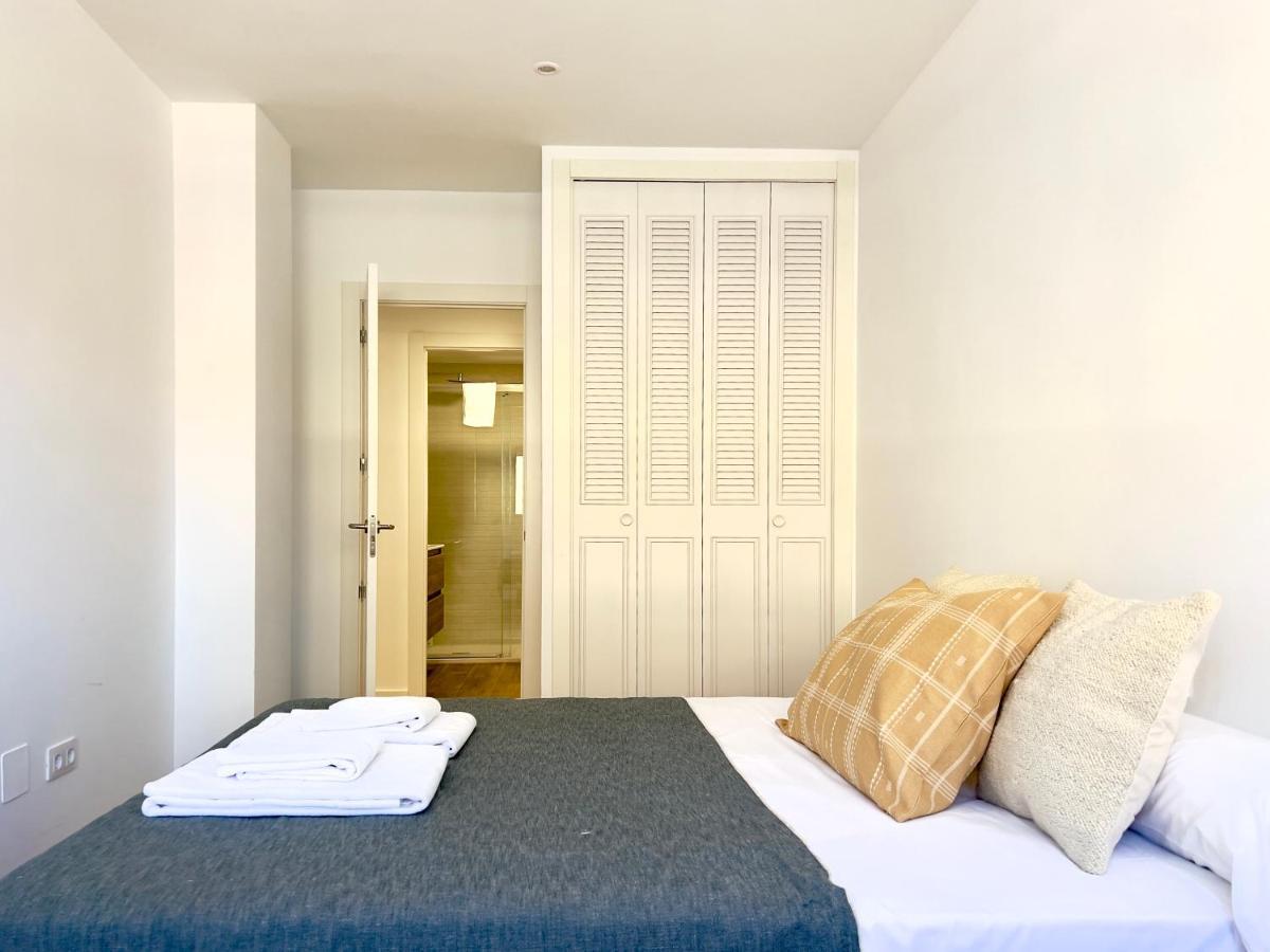 Housing Leon Ana Mogas Con Garajeアパートメント エクステリア 写真